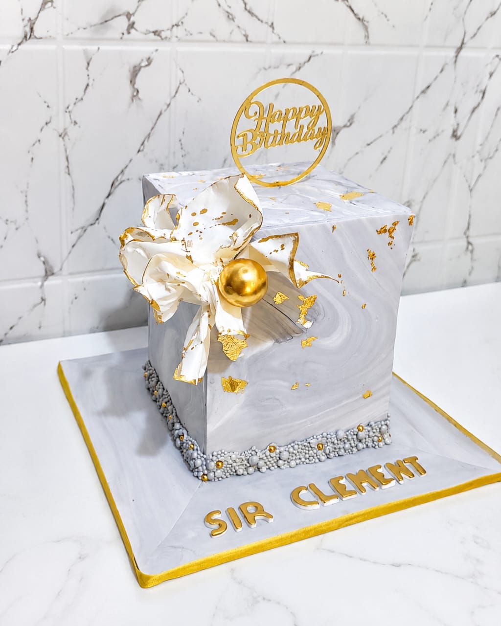 9-Inch, 4-Layer Square Fondant Cake